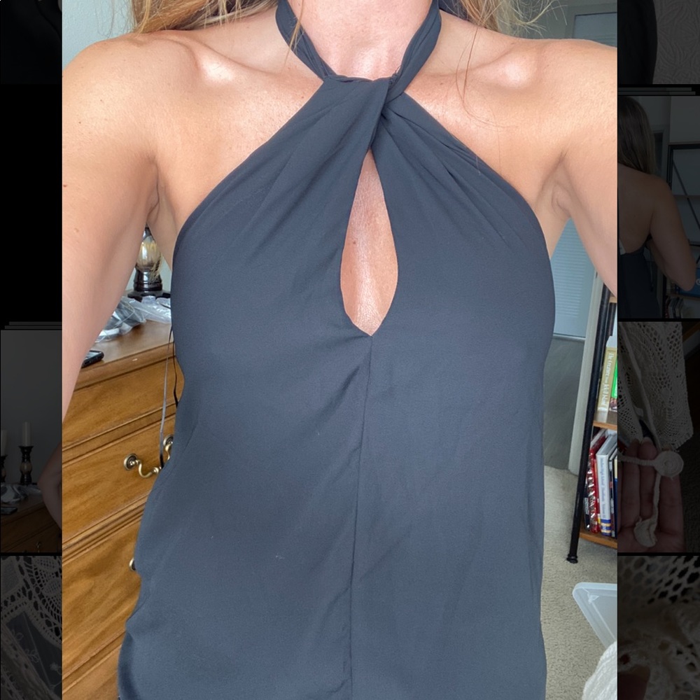 Black Key hole halter top
